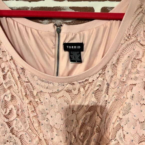 Torrid Pink Lace Top - Picture 2 of 3